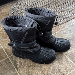 Black Winter Snow Boots